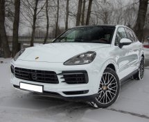Porsche Caynne S (White)