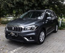 Suzuki SX4 (Gray)