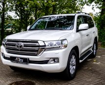 LAND CRUISER 200