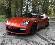 Porsche Panamera GTS 2021