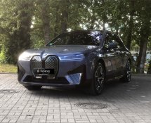 BMW iX (2022)