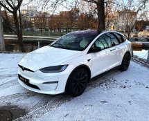 Tesla model X new (2023)