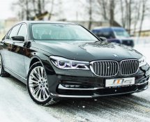 BMW 750, 2015 г.
